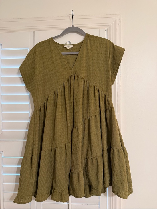 entro Dresses & Skirts - entro Olive Green Tiered V-Neck Casual Dress